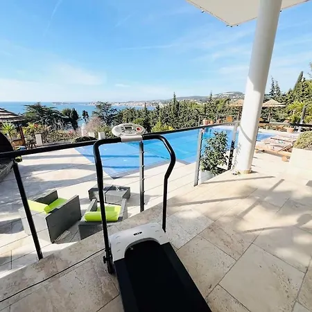 Bas De D'exception Vue Mer فيلة